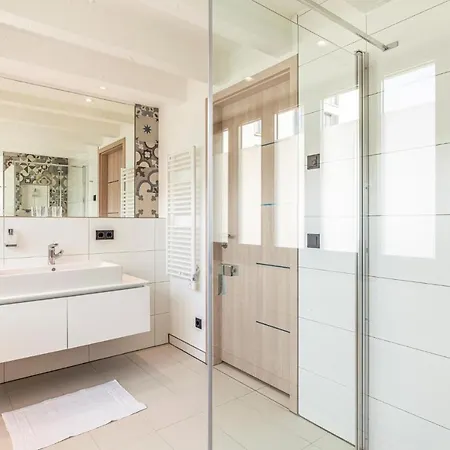 Prora Solitaire Avida Loft10 *